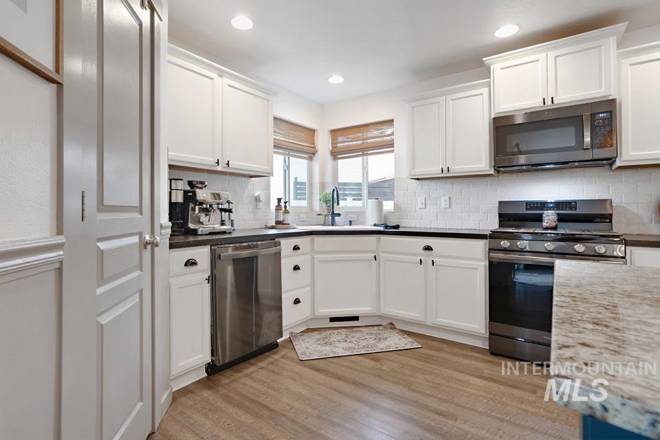 2168 Alpine Creek, Fruitland, Idaho 83619, 5 Bedrooms, 2.5 Bathrooms, Residential For Sale, Price $525,000, 98966746