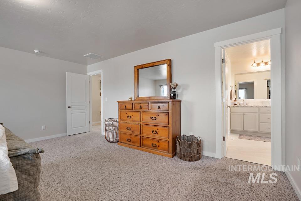 2168 Alpine Creek, Fruitland, Idaho 83619, 5 Bedrooms, 2.5 Bathrooms, Residential For Sale, Price $525,000, 98966746