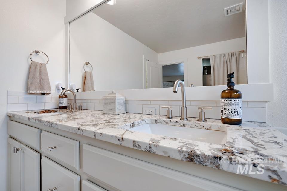 2168 Alpine Creek, Fruitland, Idaho 83619, 5 Bedrooms, 2.5 Bathrooms, Residential For Sale, Price $525,000, 98966746