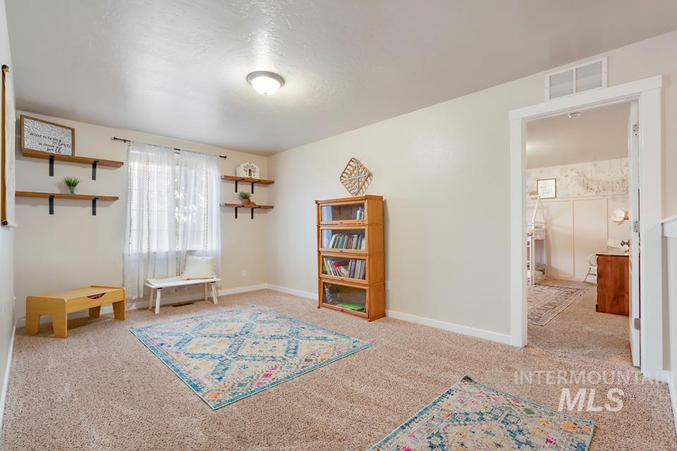 2168 Alpine Creek, Fruitland, Idaho 83619, 5 Bedrooms, 2.5 Bathrooms, Residential For Sale, Price $525,000, 98966746