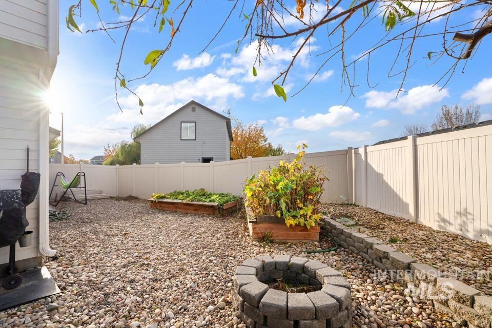 2168 Alpine Creek, Fruitland, Idaho 83619, 5 Bedrooms, 2.5 Bathrooms, Residential For Sale, Price $525,000, 98966746