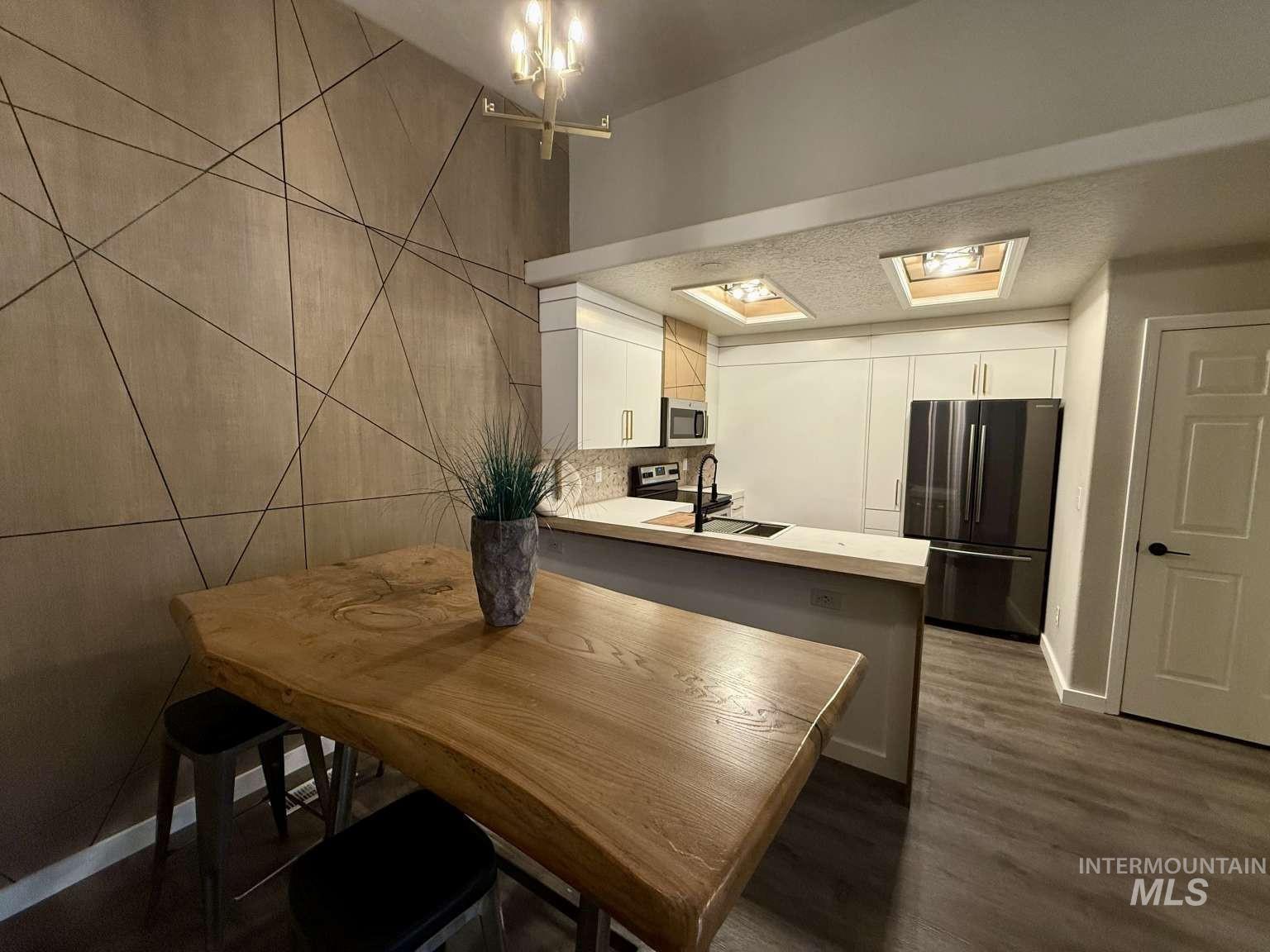 2941 S Ladera Pl, Boise, Idaho 83705, 3 Bedrooms, 2 Bathrooms, Residential For Sale, Price $374,900, 98966748