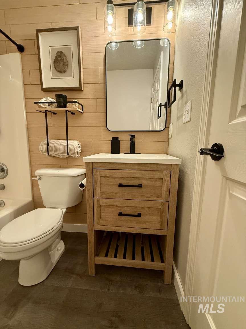 2941 S Ladera Pl, Boise, Idaho 83705, 3 Bedrooms, 2 Bathrooms, Residential For Sale, Price $374,900, 98966748