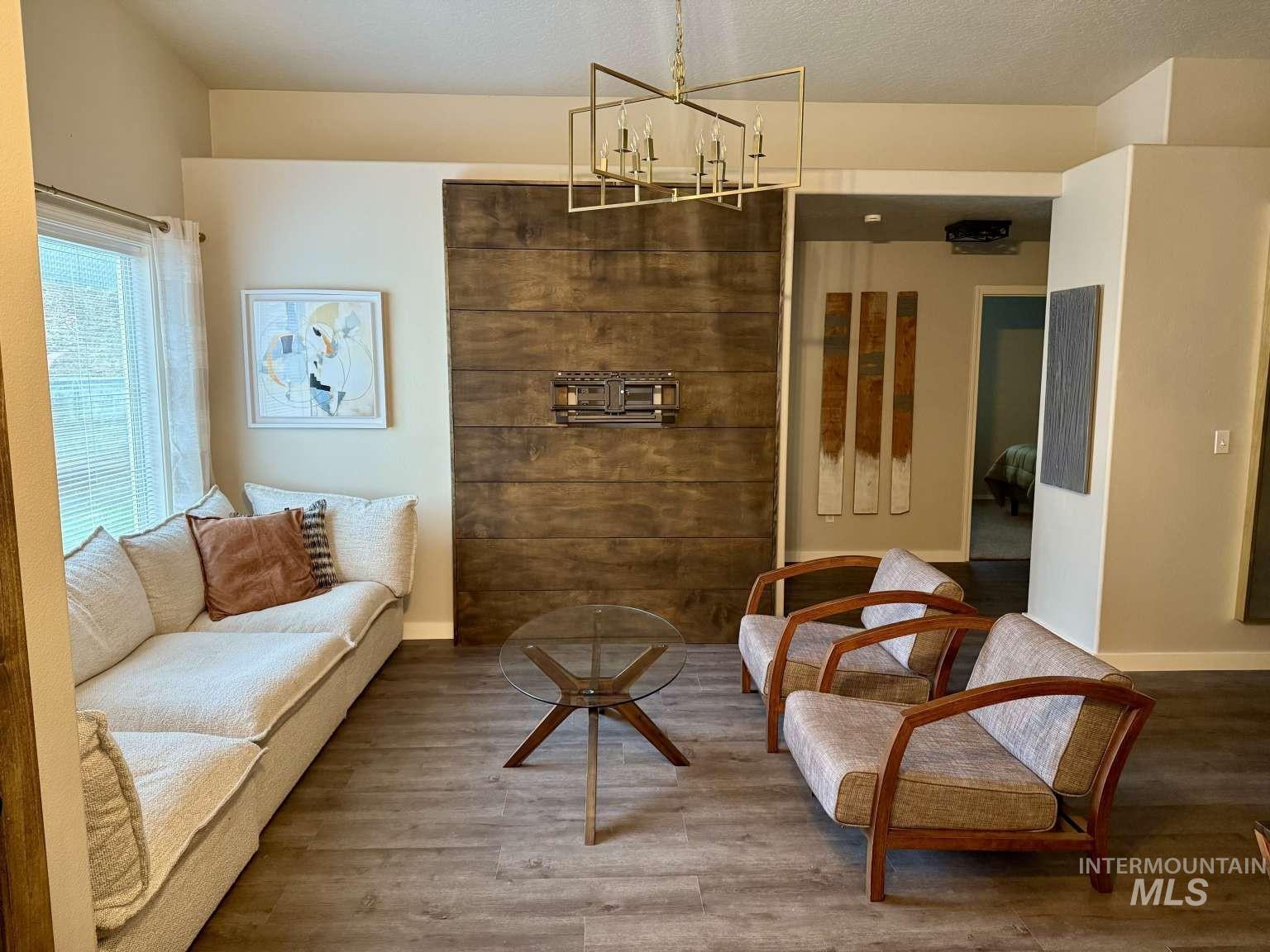 2941 S Ladera Pl, Boise, Idaho 83705, 3 Bedrooms, 2 Bathrooms, Residential For Sale, Price $374,900, 98966748