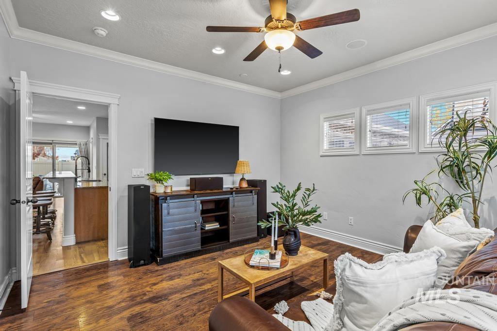 2517 W Sherman Avenue, Nampa, Idaho 83686, 3 Bedrooms, 2.5 Bathrooms, Residential For Sale, Price $425,000, 98966750