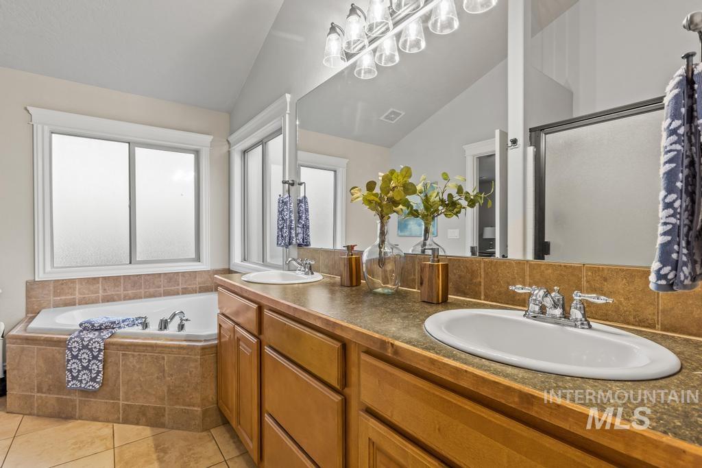 2517 W Sherman Avenue, Nampa, Idaho 83686, 3 Bedrooms, 2.5 Bathrooms, Residential For Sale, Price $425,000, 98966750