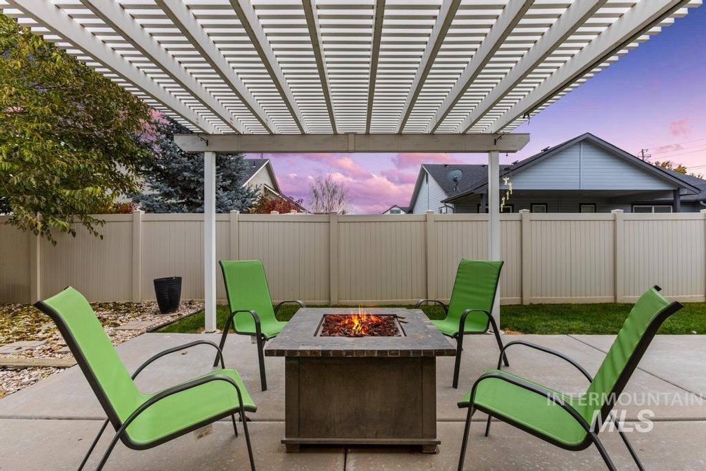 2517 W Sherman Avenue, Nampa, Idaho 83686, 3 Bedrooms, 2.5 Bathrooms, Residential For Sale, Price $425,000, 98966750