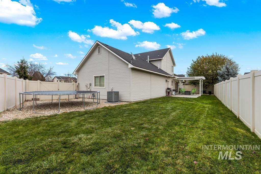 2517 W Sherman Avenue, Nampa, Idaho 83686, 3 Bedrooms, 2.5 Bathrooms, Residential For Sale, Price $425,000, 98966750