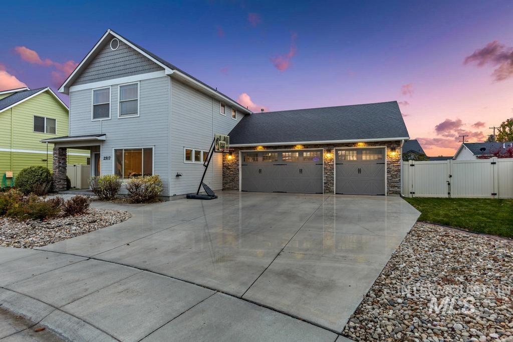 2517 W Sherman Avenue, Nampa, Idaho 83686, 3 Bedrooms, 2.5 Bathrooms, Residential For Sale, Price $425,000, 98966750