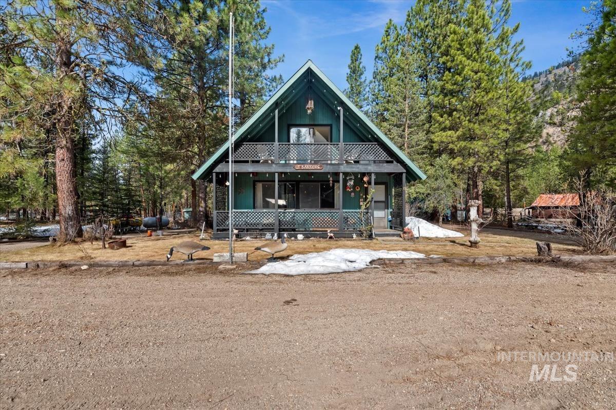 10 Bransons Dr, Lowman, Idaho 83637, 3 Bedrooms, 2 Bathrooms, Residential For Sale, Price $475,000, 98966759