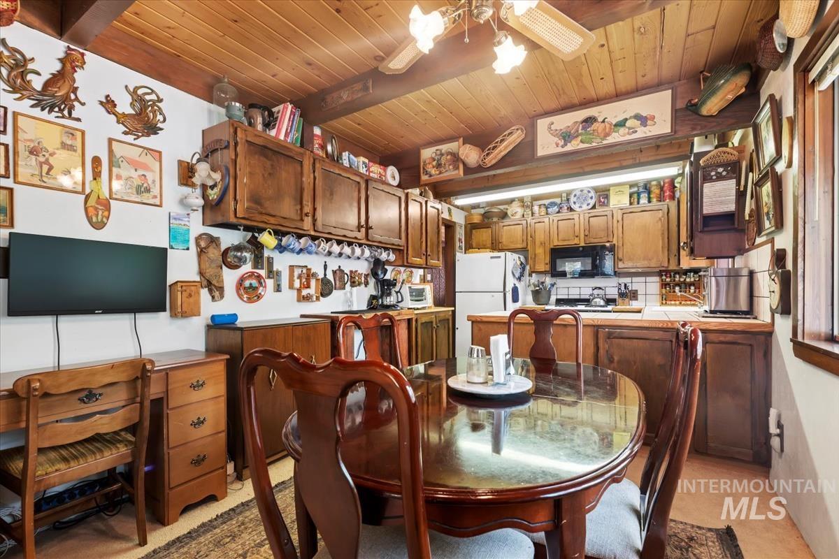 10 Bransons Dr, Lowman, Idaho 83637, 3 Bedrooms, 2 Bathrooms, Residential For Sale, Price $475,000, 98966759