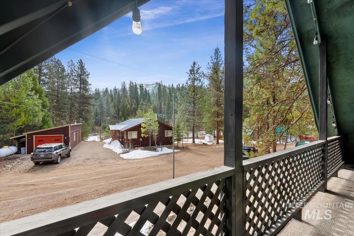 10 Bransons Dr, Lowman, Idaho 83637, 3 Bedrooms, 2 Bathrooms, Residential For Sale, Price $475,000, 98966759