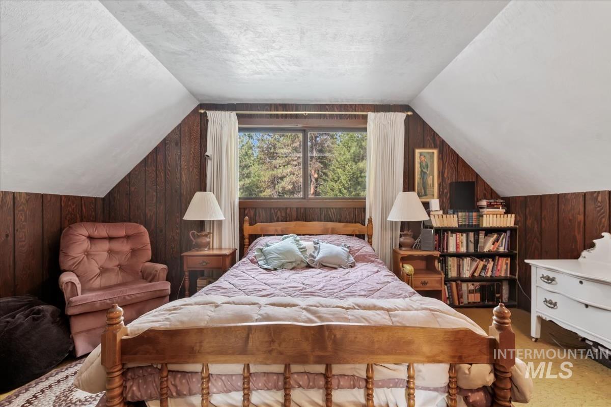 10 Bransons Dr, Lowman, Idaho 83637, 3 Bedrooms, 2 Bathrooms, Residential For Sale, Price $475,000, 98966759