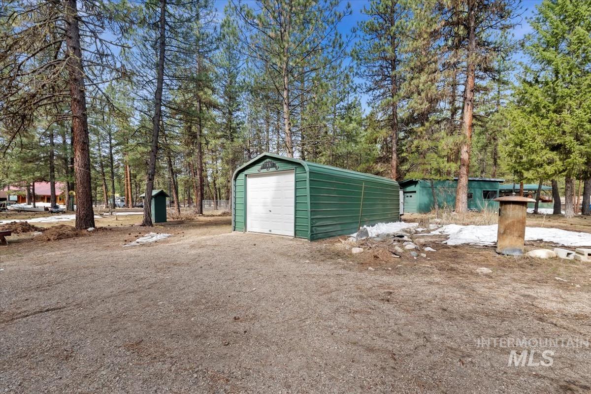 10 Bransons Dr, Lowman, Idaho 83637, 3 Bedrooms, 2 Bathrooms, Residential For Sale, Price $475,000, 98966759