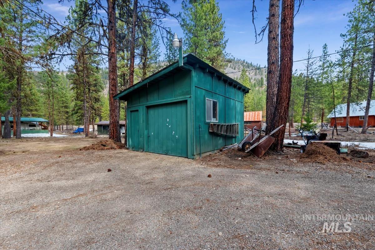 10 Bransons Dr, Lowman, Idaho 83637, 3 Bedrooms, 2 Bathrooms, Residential For Sale, Price $475,000, 98966759