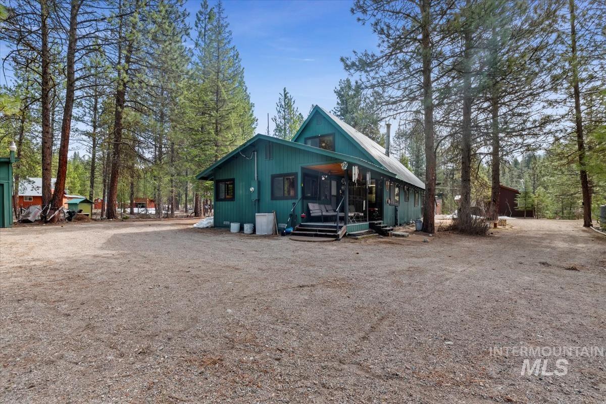 10 Bransons Dr, Lowman, Idaho 83637, 3 Bedrooms, 2 Bathrooms, Residential For Sale, Price $475,000, 98966759