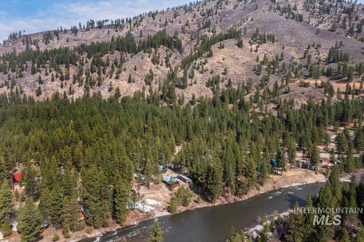 10 Bransons Dr, Lowman, Idaho 83637, 3 Bedrooms, 2 Bathrooms, Residential For Sale, Price $475,000, 98966759