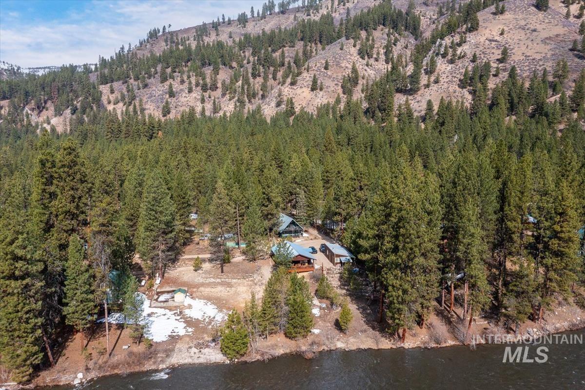 10 Bransons Dr, Lowman, Idaho 83637, 3 Bedrooms, 2 Bathrooms, Residential For Sale, Price $475,000, 98966759
