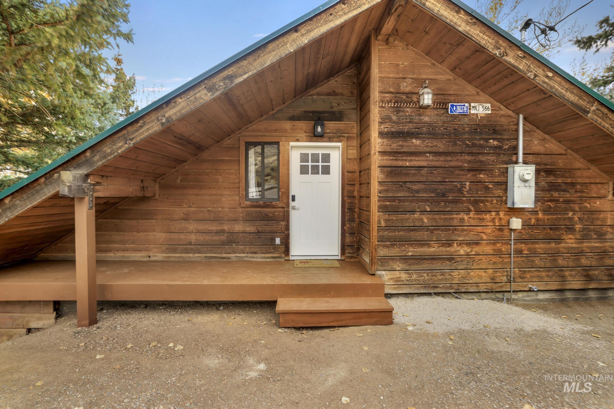 150 Wood River Canal Rd, Bellevue, Idaho 83313, 2 Bedrooms, 2 Bathrooms, Residential For Sale, Price $435,000, 98966760