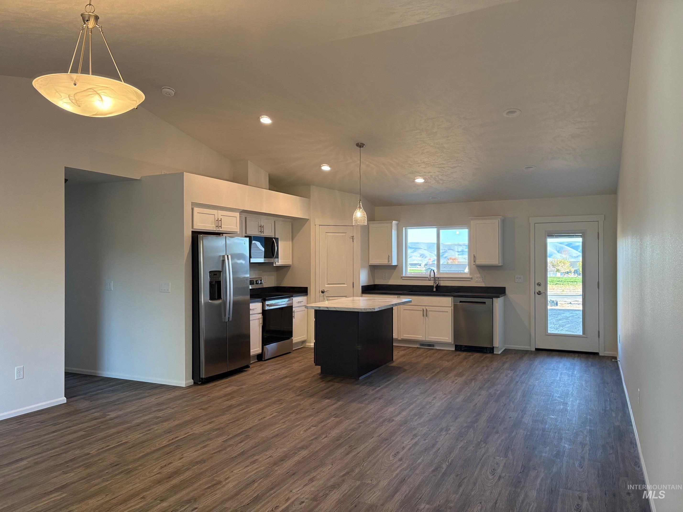 1811 Airway Ave, Lewiston, Idaho 83501, 3 Bedrooms, 2 Bathrooms, Residential For Sale, Price $364,900, 98966765