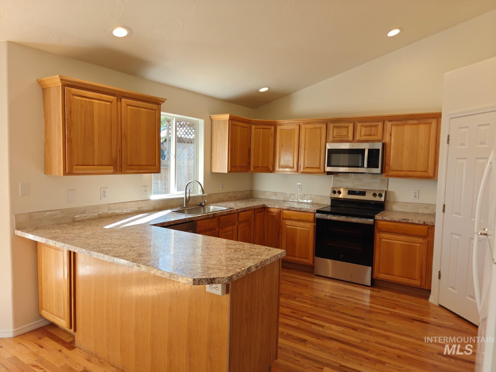 1880 N Tyra, Boise, Idaho 83713, 5 Bedrooms, 2.5 Bathrooms, Rental For Rent, Price $2,750, 98966771