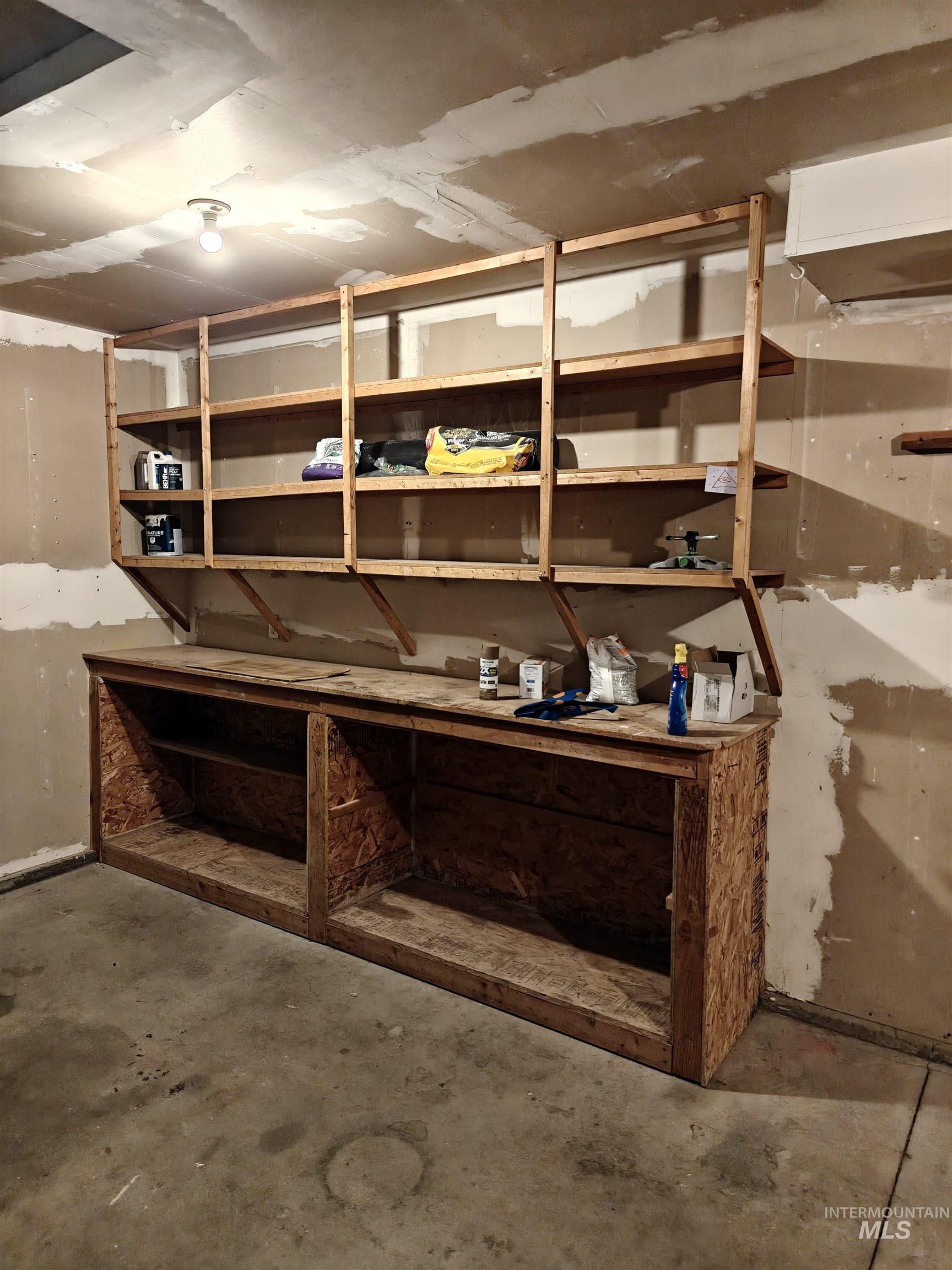 1880 N Tyra, Boise, Idaho 83713, 5 Bedrooms, 2.5 Bathrooms, Rental For Rent, Price $2,750, 98966771