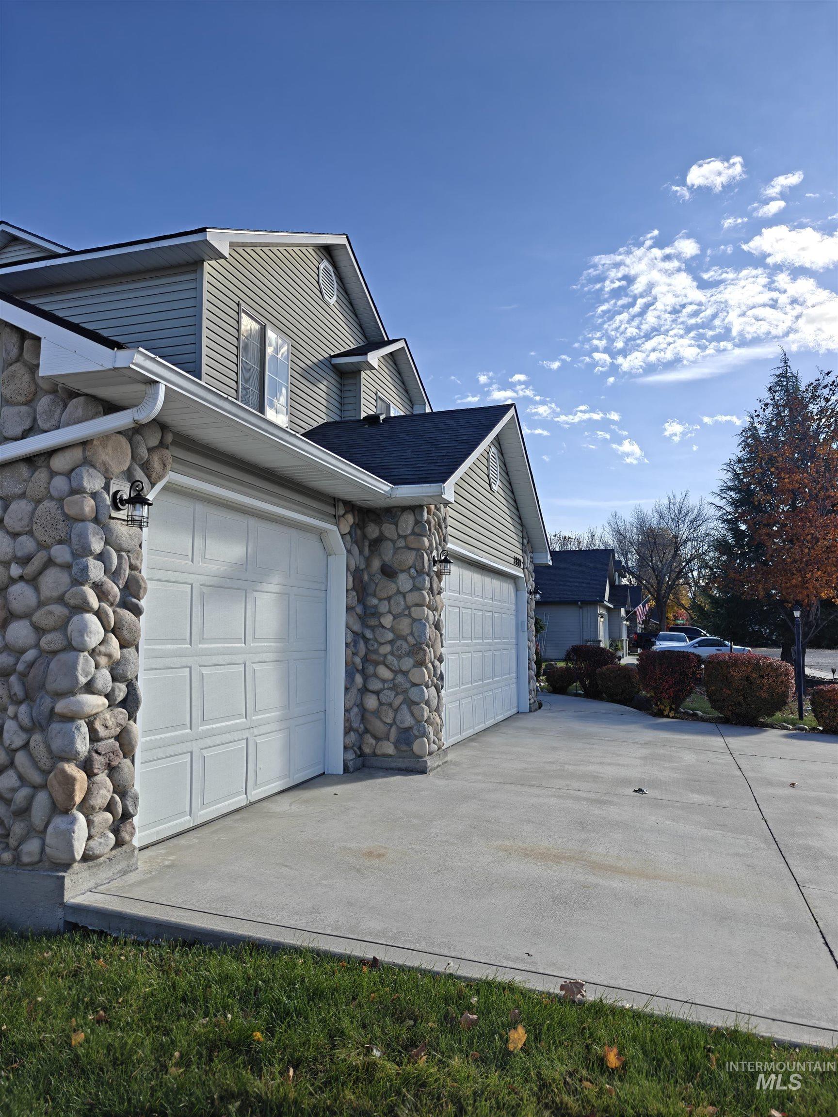 1880 N Tyra, Boise, Idaho 83713, 5 Bedrooms, 2.5 Bathrooms, Rental For Rent, Price $2,750, 98966771