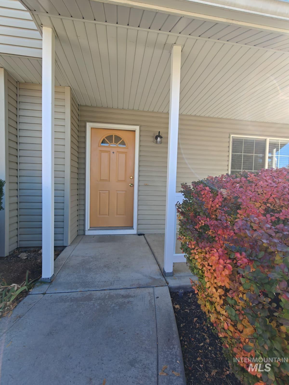 1880 N Tyra, Boise, Idaho 83713, 5 Bedrooms, 2.5 Bathrooms, Rental For Rent, Price $2,750, 98966771