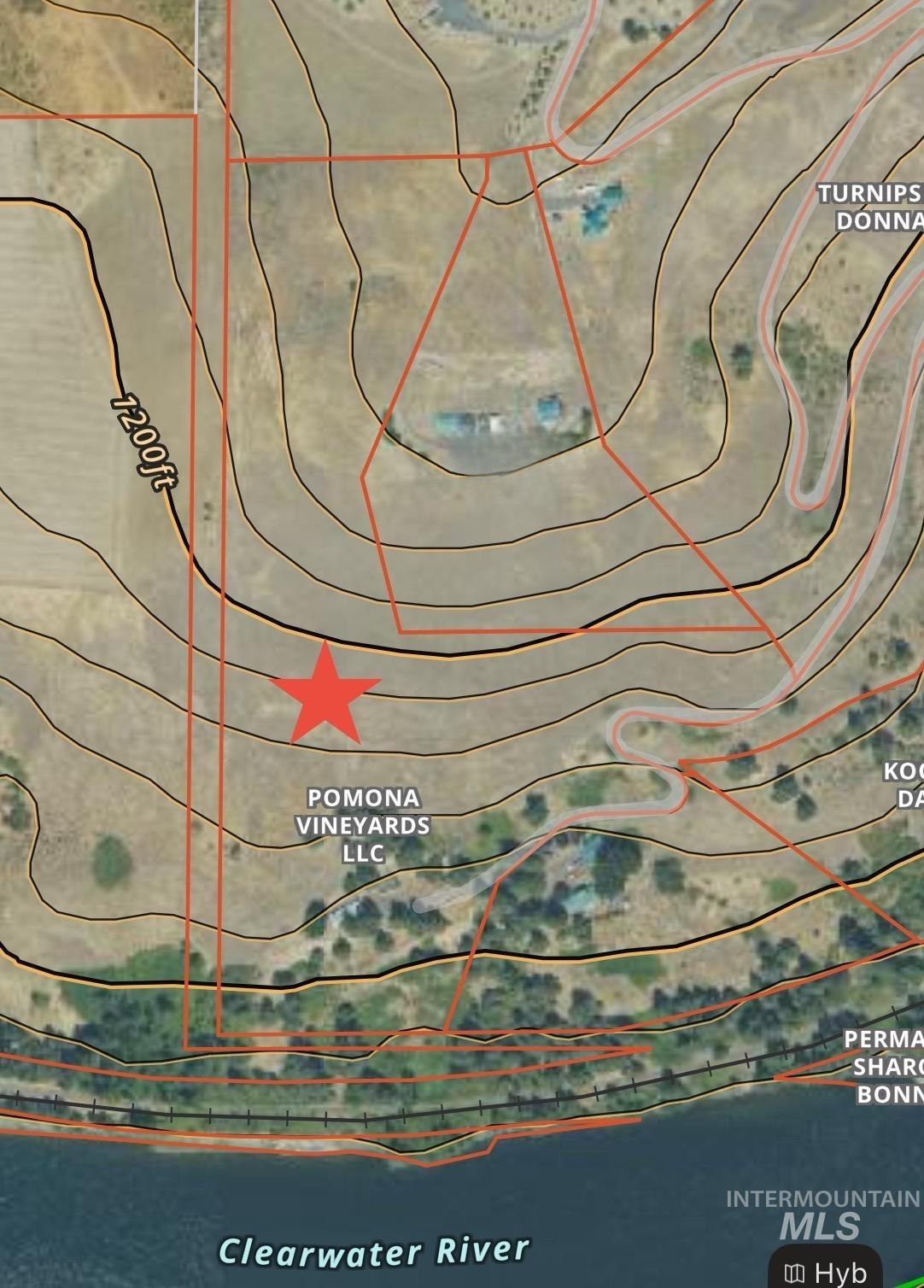 Aerial map of property and surrounding area