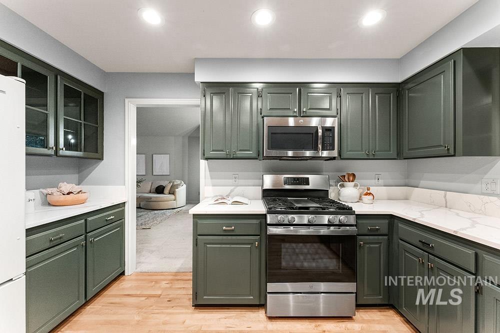 3362 E Dowling Mill Ct., Boise, Idaho 83706, 3 Bedrooms, 2.5 Bathrooms, Residential For Sale, Price $825,000,MLS 98966793