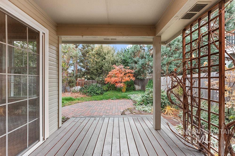 3362 E Dowling Mill Ct., Boise, Idaho 83706, 3 Bedrooms, 2.5 Bathrooms, Residential For Sale, Price $825,000,MLS 98966793