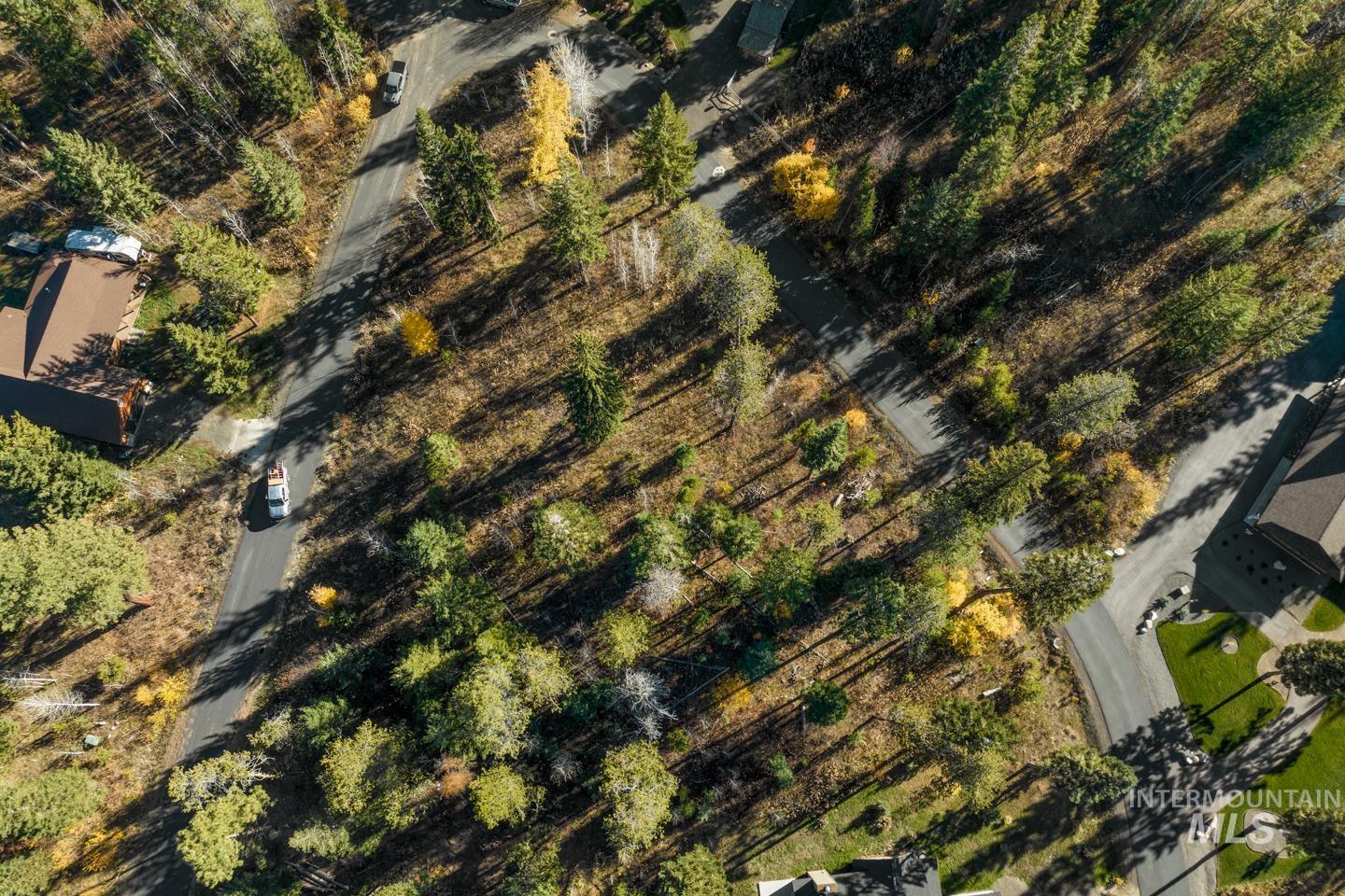 Aerial view of property and surrounding area