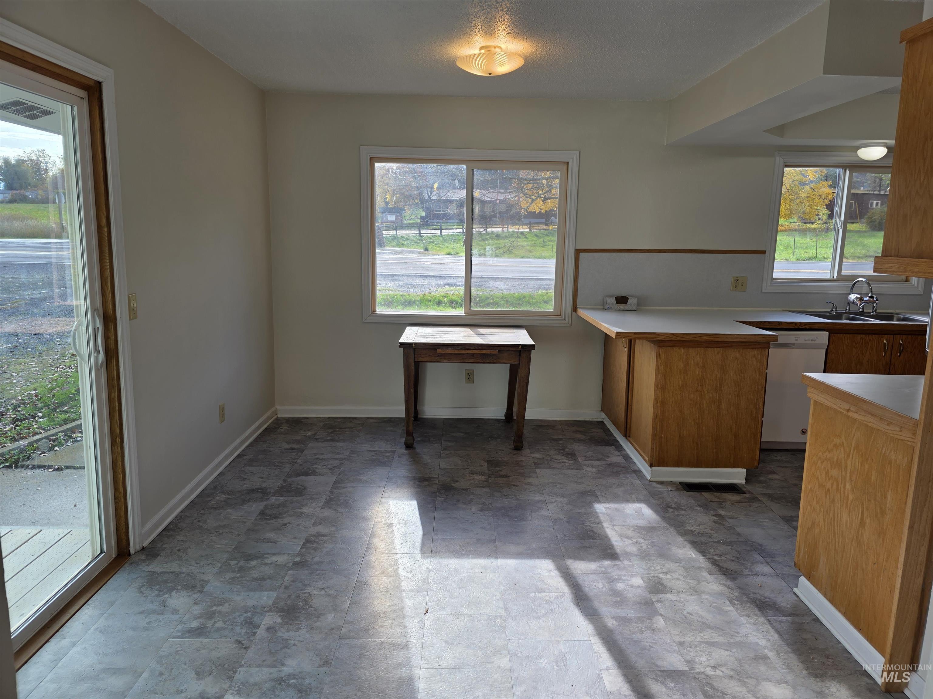 902 3rd St, Kamiah, Idaho 83536, 3 Bedrooms, 2 Bathrooms, Residential For Sale, Price $295,000, 98966800