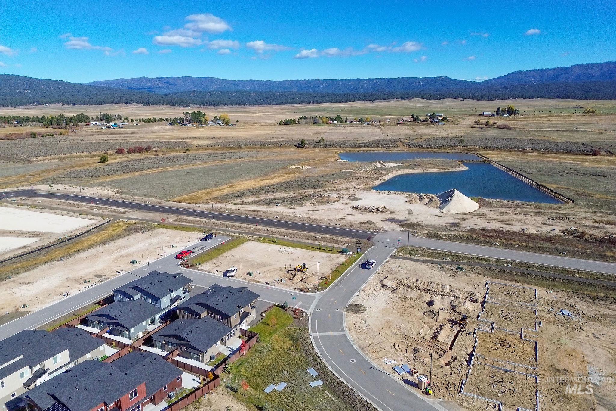 Overview of rural landscape with a mountainous background