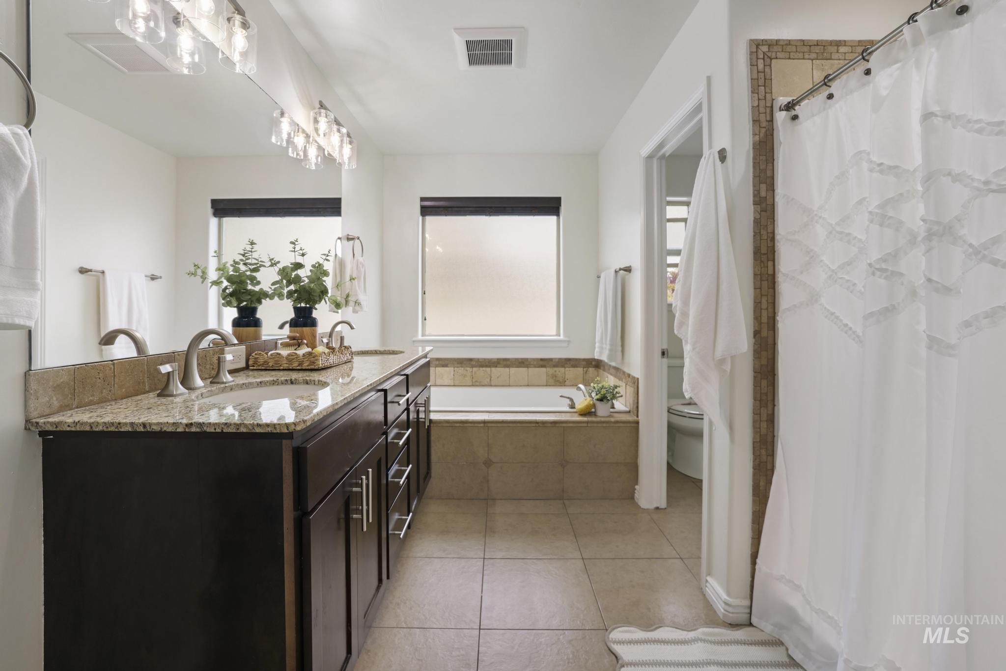 1021 Paintbrush Ave, Kimberly, Idaho 83341, 5 Bedrooms, 3 Bathrooms, Residential For Sale, Price $549,900, 98966824