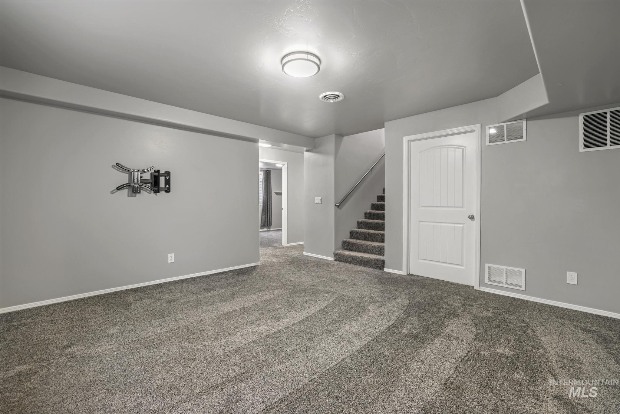 1021 Paintbrush Ave, Kimberly, Idaho 83341, 5 Bedrooms, 3 Bathrooms, Residential For Sale, Price $549,900, 98966824