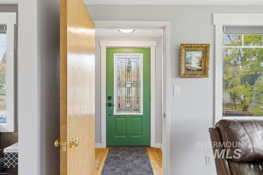 1111 E Sixth Street, Moscow, Idaho 83843, 4 Bedrooms, 2 Bathrooms, Residential For Sale, Price $444,000, 98966826