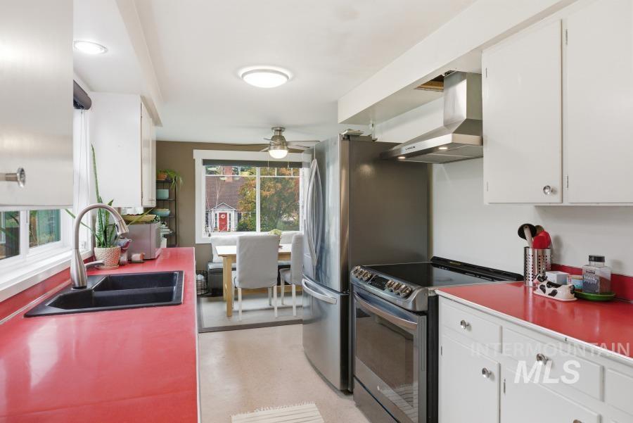 1111 E Sixth Street, Moscow, Idaho 83843, 4 Bedrooms, 2 Bathrooms, Residential For Sale, Price $444,000, 98966826