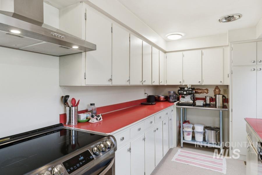 1111 E Sixth Street, Moscow, Idaho 83843, 4 Bedrooms, 2 Bathrooms, Residential For Sale, Price $444,000, 98966826