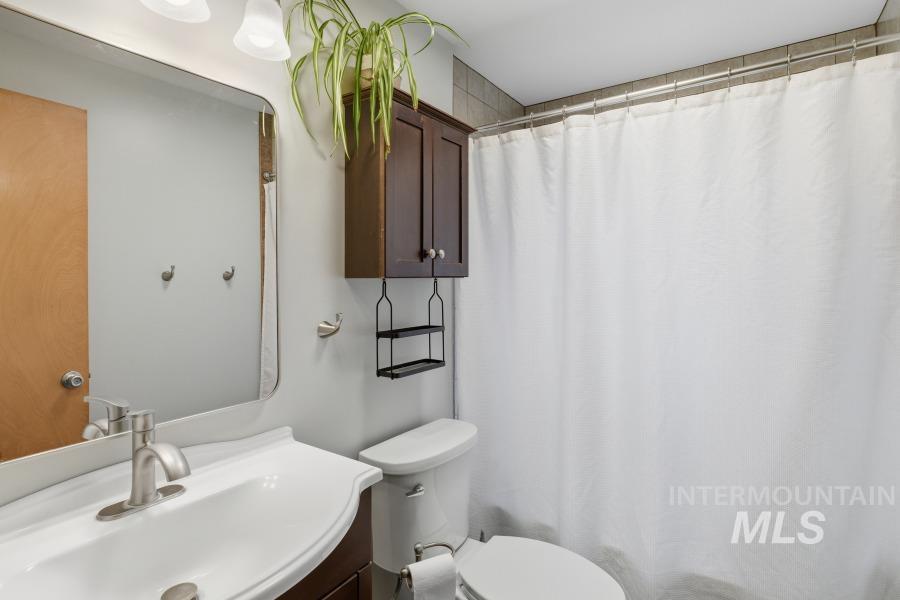 1111 E Sixth Street, Moscow, Idaho 83843, 4 Bedrooms, 2 Bathrooms, Residential For Sale, Price $444,000, 98966826