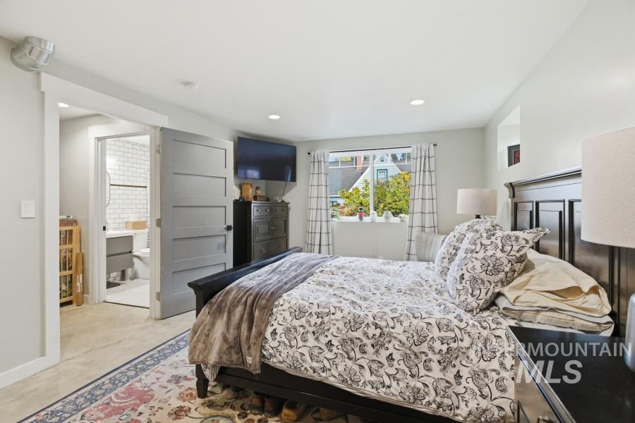 1111 E Sixth Street, Moscow, Idaho 83843, 4 Bedrooms, 2 Bathrooms, Residential For Sale, Price $444,000, 98966826