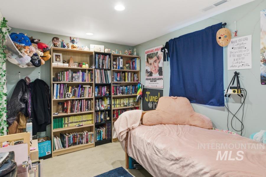 1111 E Sixth Street, Moscow, Idaho 83843, 4 Bedrooms, 2 Bathrooms, Residential For Sale, Price $444,000, 98966826