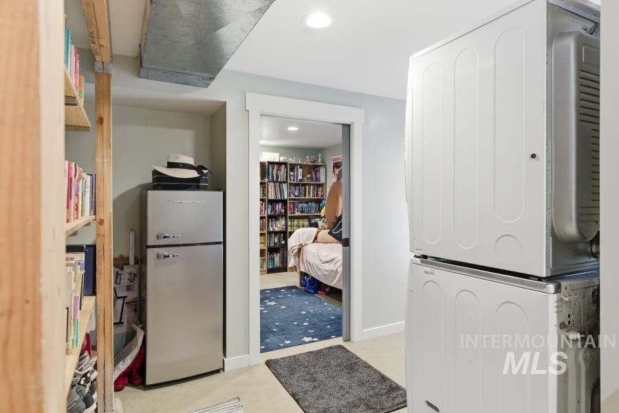 1111 E Sixth Street, Moscow, Idaho 83843, 4 Bedrooms, 2 Bathrooms, Residential For Sale, Price $444,000, 98966826