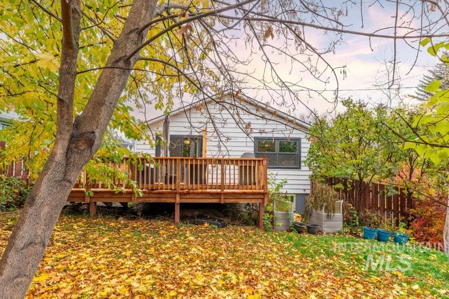 1111 E Sixth Street, Moscow, Idaho 83843, 4 Bedrooms, 2 Bathrooms, Residential For Sale, Price $444,000, 98966826