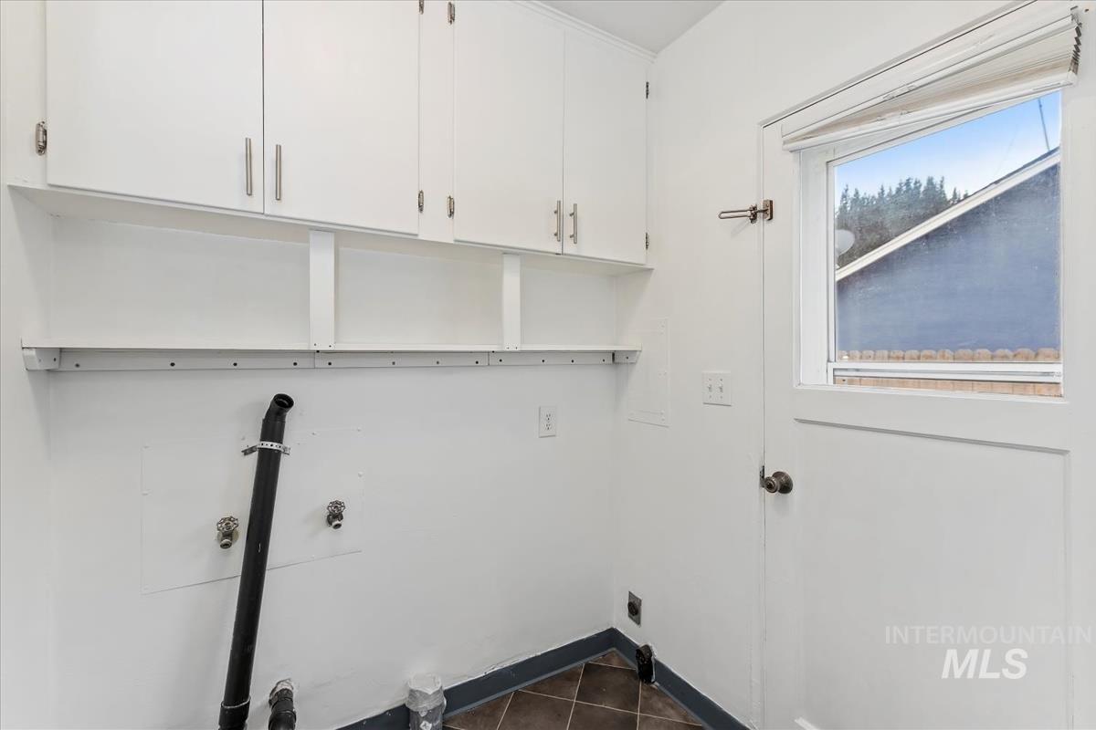 612 S Pine St, Nampa, Idaho 83686, 2 Bedrooms, 1 Bathroom, Residential For Sale, Price $314,900, 98966827