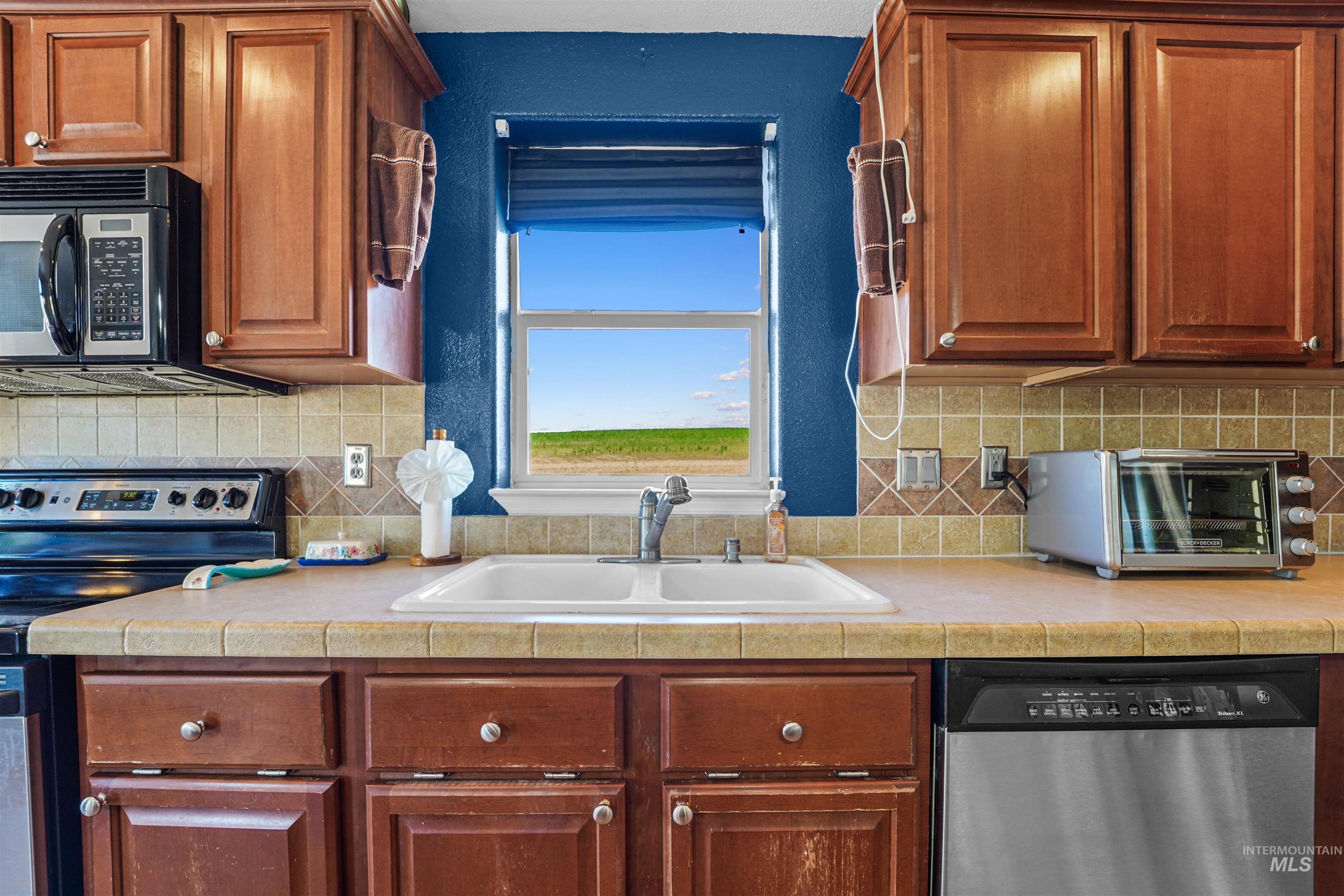 5494 Oasis Rd, Caldwell, Idaho 83607, 3 Bedrooms, 2 Bathrooms, Residential For Sale, Price $558,000, 98966838