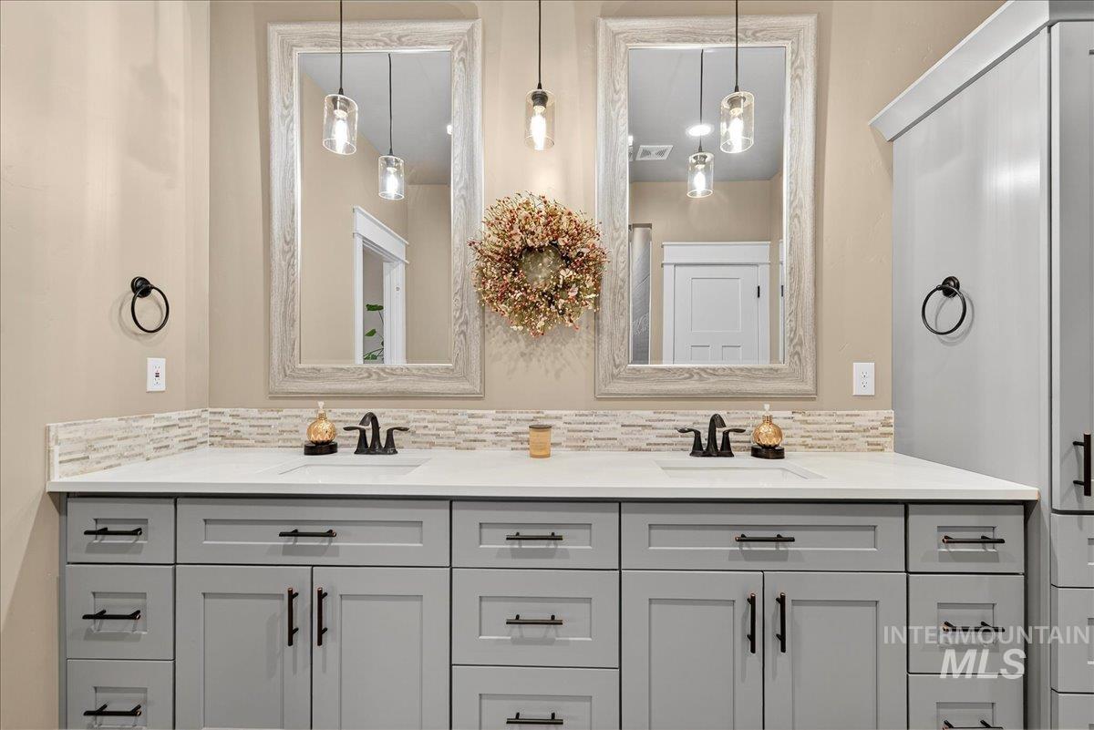 3322 S Cobble Place, Meridian, Idaho 83642, 4 Bedrooms, 2 Bathrooms, Residential For Sale, Price $750,000, 98966842