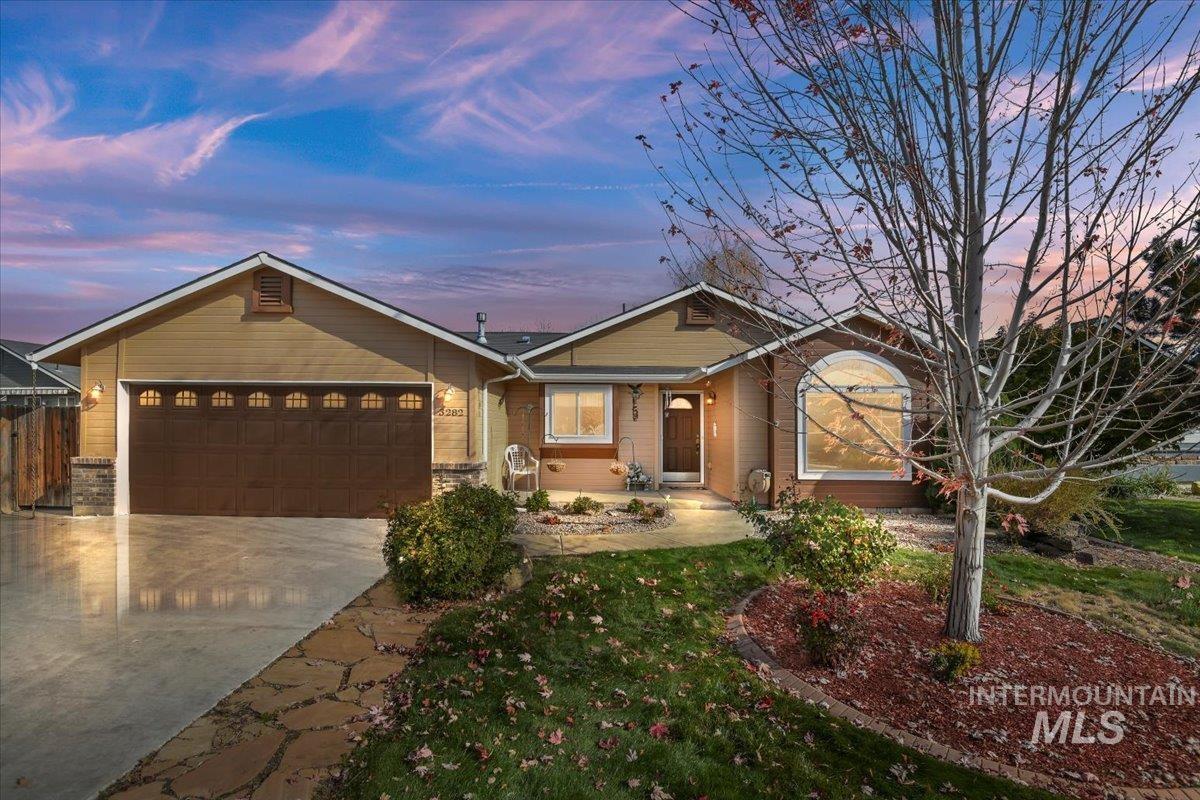 3282 S Featherly Way, Boise, Idaho 83709, 3 Bedrooms, 2 Bathrooms, Residential For Sale, Price $449,900, 98966843