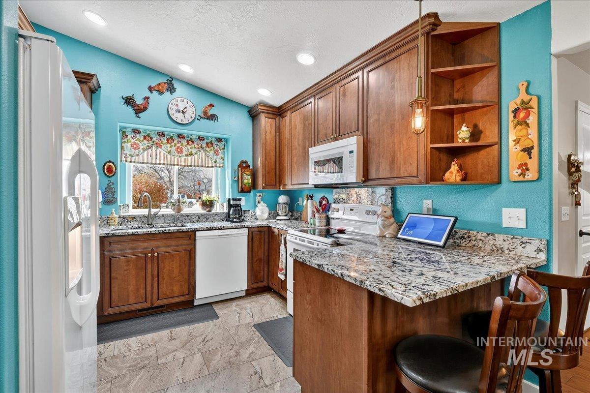 3282 S Featherly Way, Boise, Idaho 83709, 3 Bedrooms, 2 Bathrooms, Residential For Sale, Price $449,900, 98966843