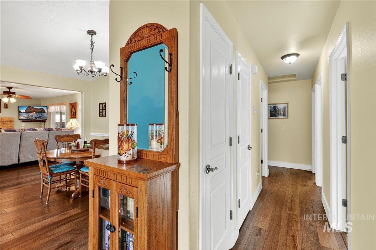 3282 S Featherly Way, Boise, Idaho 83709, 3 Bedrooms, 2 Bathrooms, Residential For Sale, Price $449,900, 98966843